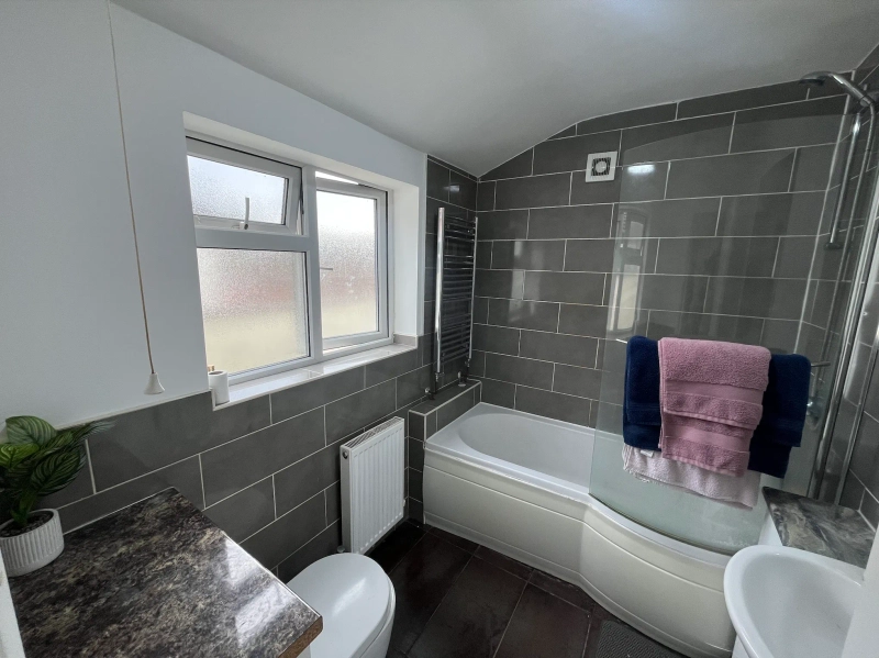 BILLS INCLUSIVE - Sausthorpe Street, 4 Bedroom, - Thumbnail 6
